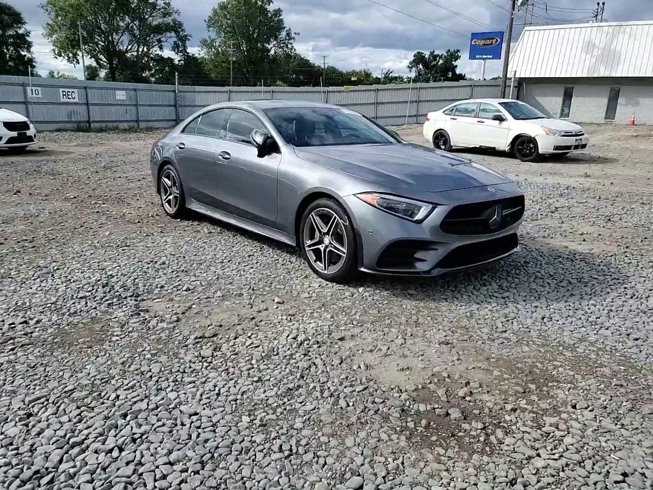 Фото: WDD2J5KB6KA016658