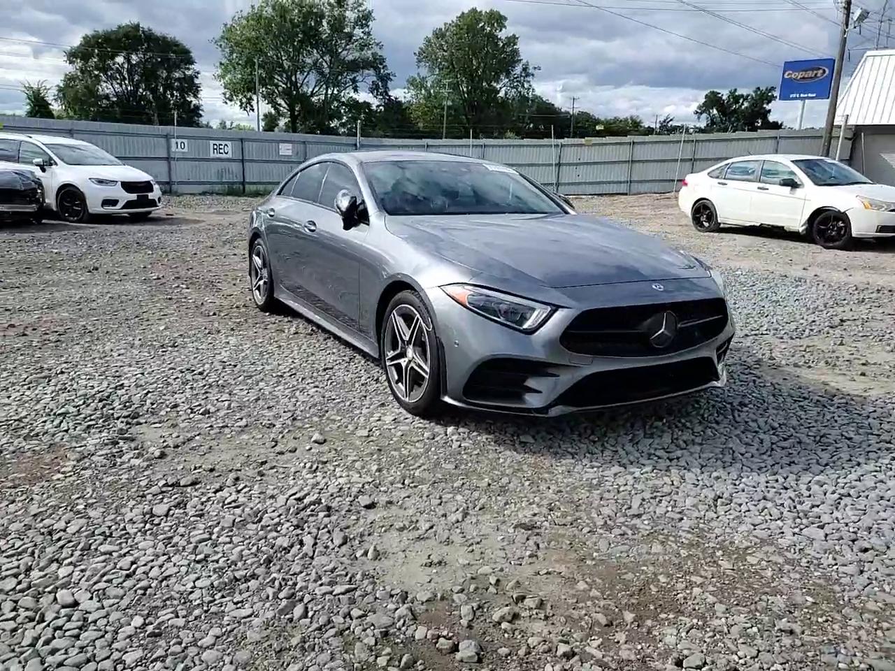 Фото: WDD2J5KB6KA016658