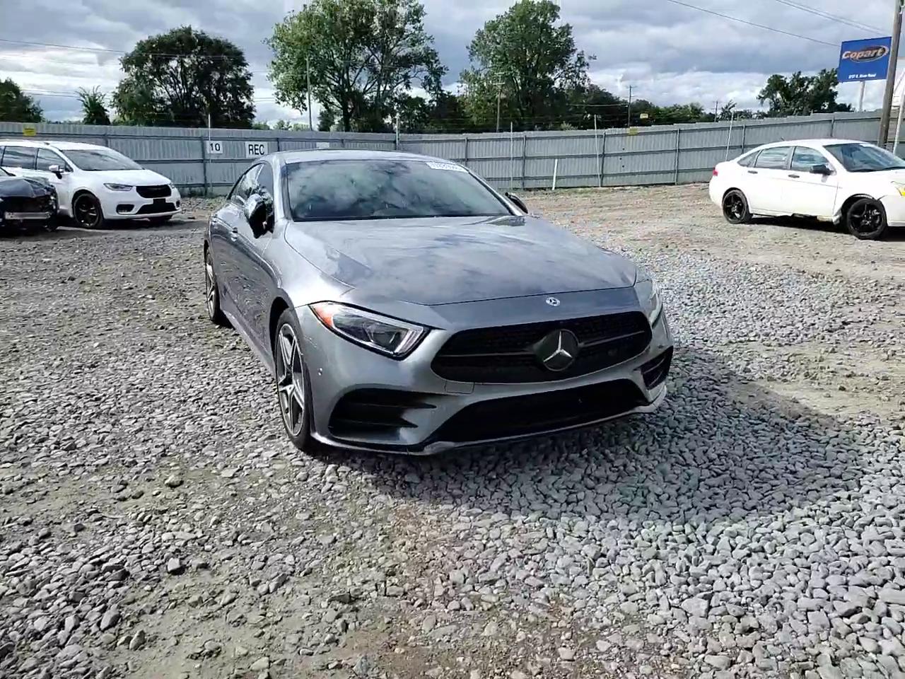 Фото: WDD2J5KB6KA016658