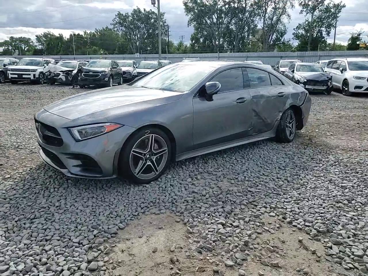 Фото: WDD2J5KB6KA016658