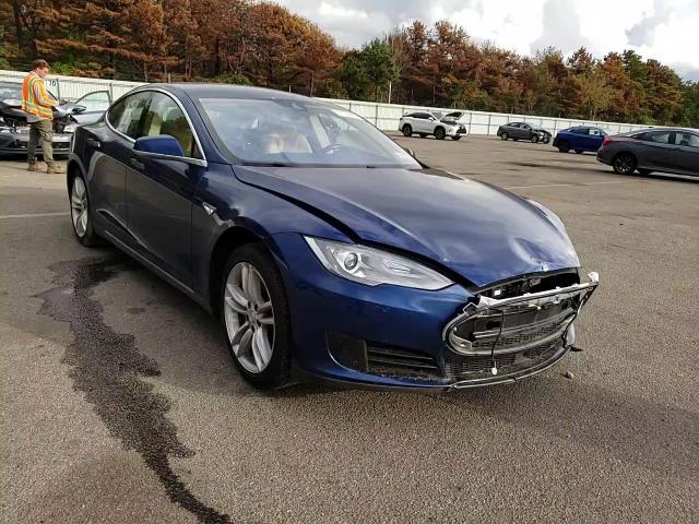 5YJSA1E12GF130595 2016 Tesla Model S