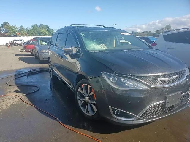 2017 Chrysler Pacifica Limited VIN: 2C4RC1GG7HR635810 Lot: 73676234