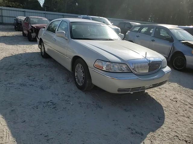 2006 Lincoln Town Car Designer VIN: 1LNHM83W46Y604758 Lot: 77811404