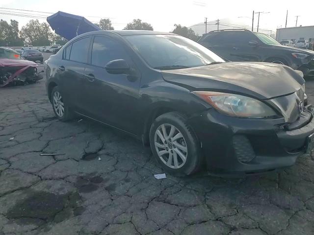 2013 Mazda 3 - Image 11