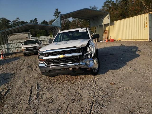 2018 Chevrolet Silverado - Image 10