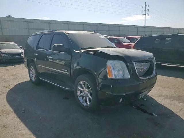 2014 GMC Yukon - Image 12