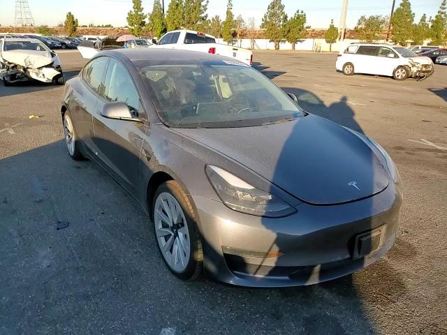 2022 Tesla Model 3 VIN: 5YJ3E1EA8NF143499 Lot: 75040924