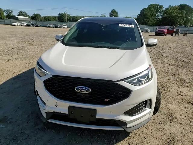 2019 Ford Edge - Image 12