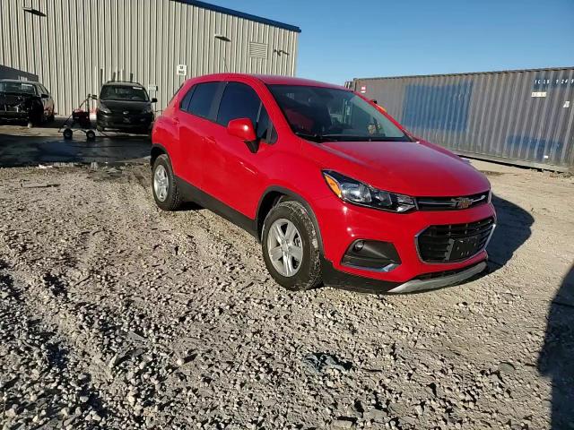 2020 Chevrolet Trax Ls VIN: KL7CJKSB1LB350585 Lot: 77407594