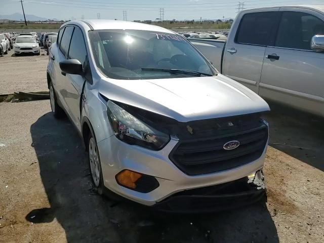 1FMCU0F72KUC05137 2019 Ford Escape S