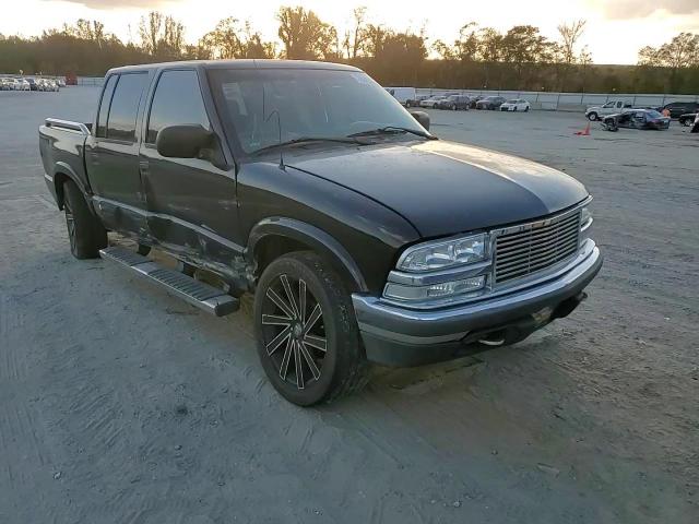 2001 Chevrolet S-10 Pickup - Image 11