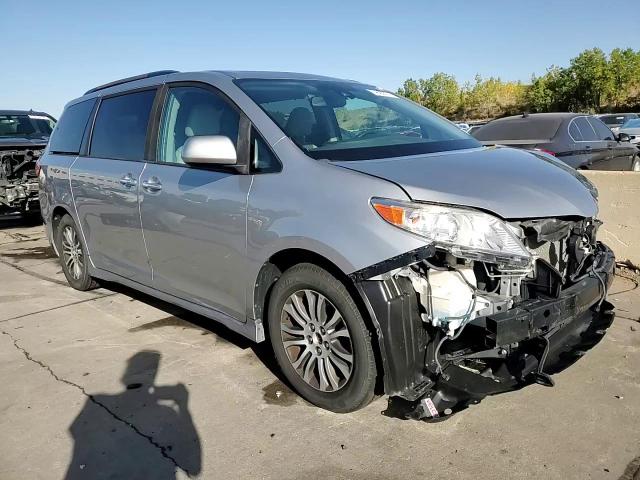 2018 Toyota Sienna Xle VIN: 5TDYZ3DC6JS951803 Lot: 74620374