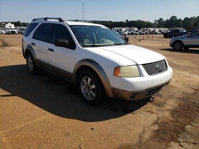 2005 Ford Freestyle - Image 12