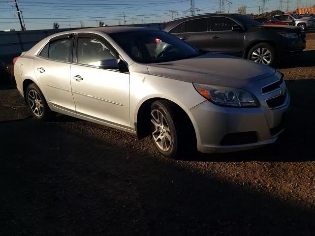 2013 Chevrolet Malibu - Image 10