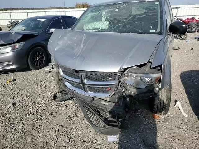 2019 Dodge Caravan - Image 12