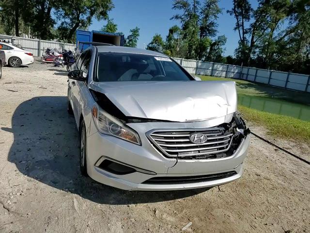 2016 Hyundai Sonata - Image 13