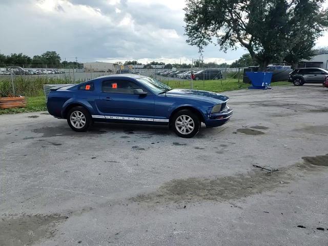 1ZVFT80N175211018 2007 Ford Mustang