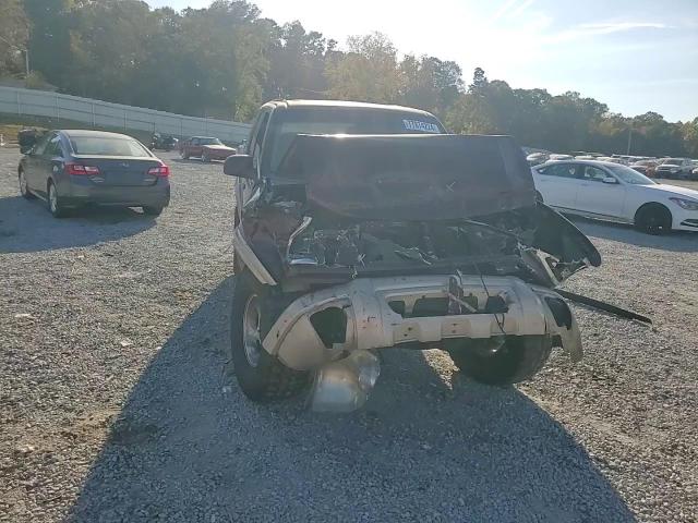 2000 Ford Explorer Eddie Bauer VIN: 1FMDU84P0YZB89831 Lot: 77874224