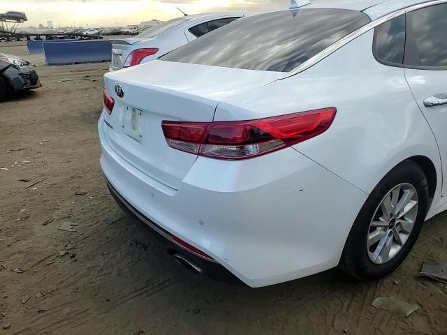 2018 Kia Optima Lx VIN: 5XXGT4L38JG206251 Lot: 77424904