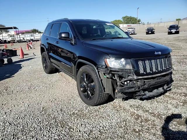 2012 Jeep Grand Cherokee Laredo VIN: 1C4RJFATXCC327380 Lot: 77398054