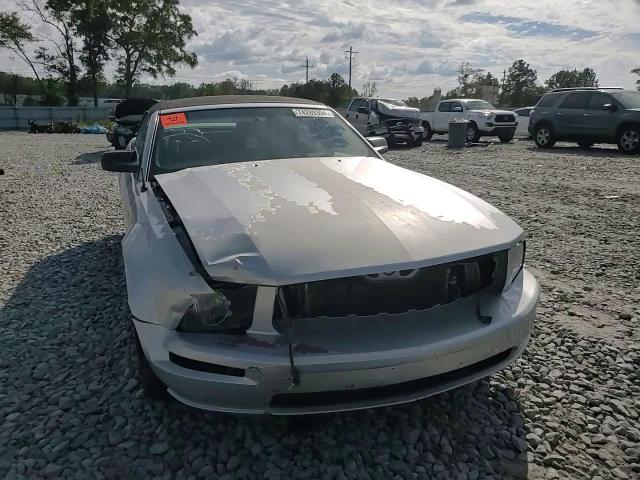 2006 Ford Mustang - Image 10