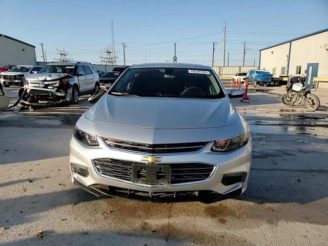 2017 Chevrolet Malibu - Image 13