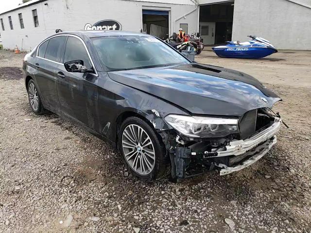 WBAJA7C53JWC75569 2018 BMW 530 Xi