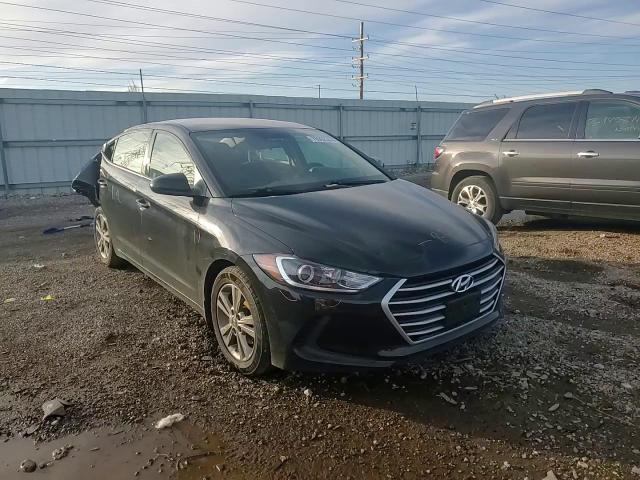 2018 Hyundai Elantra - Image 10