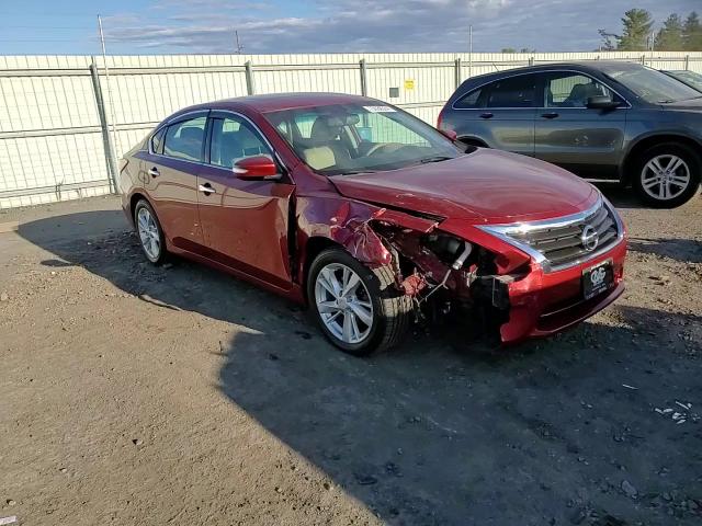 2015 Nissan Altima - Image 10