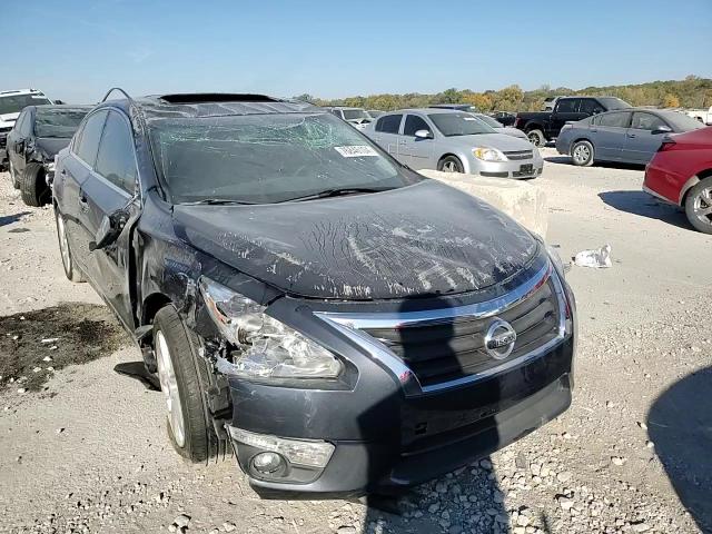 2015 Nissan Altima - Image 10