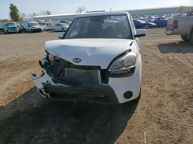 2013 Kia Soul VIN: KNDJT2A51D7567929 Lot: 76410624