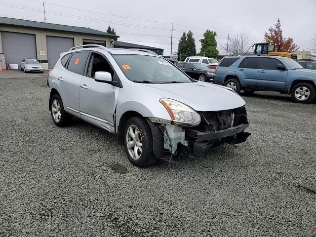 2011 Nissan Rogue - Image 12