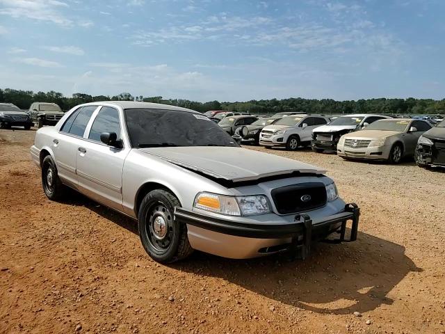 2009 Ford Crown Victoria - Image 10
