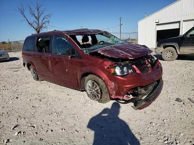 2018 Dodge Caravan - Image 11