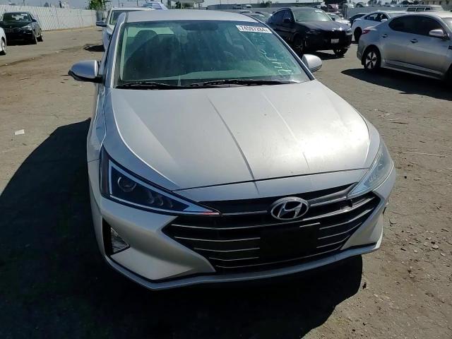 2019 Hyundai Elantra Se VIN: 5NPD74LF0KH437782 Lot: 74597284