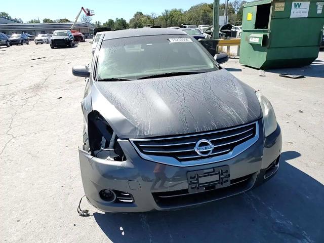 2011 Nissan Altima - Image 10