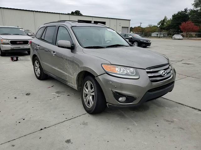 2012 Hyundai Santa Fe - Image 11