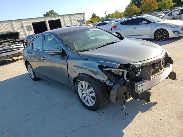 2015 Nissan Altima - Image 11