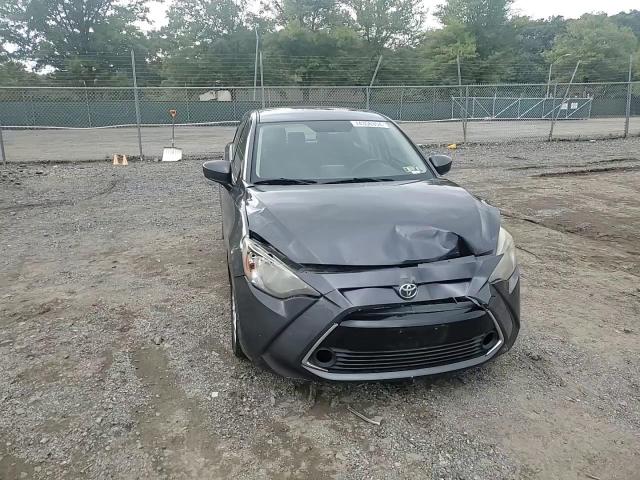 3MYDLBYV8GY109196 2016 Toyota Yaris