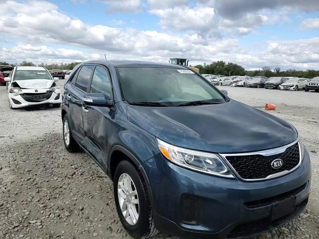 2014 Kia Sorento - Image 13