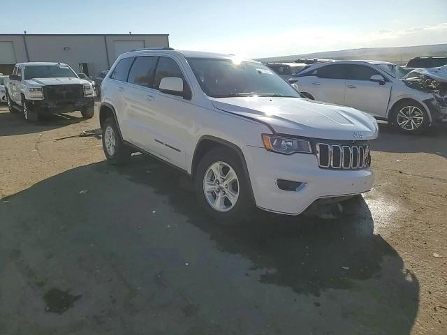 1C4RJEAG2HC956183 2017 Jeep Grand Cherokee Laredo