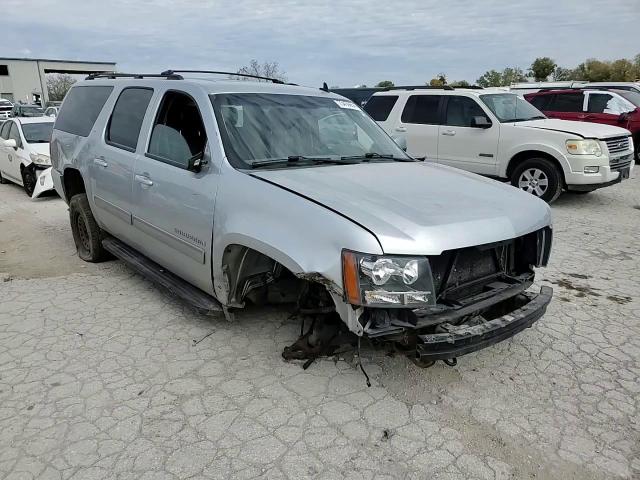 2013 Chevrolet Suburban K1500 Lt VIN: 1GNSKJE74DR127468 Lot: 73459654