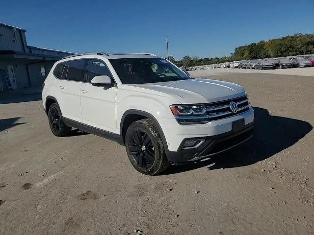 1V2NR2CA1JC570230 2018 Volkswagen Atlas Sel Premium