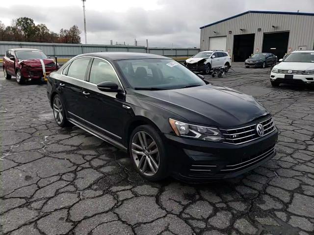 2017 Volkswagen Passat - Image 13