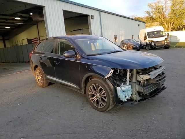 2017 Mitsubishi Outlander Se VIN: JA4AZ3A3XHZ050457 Lot: 74700314