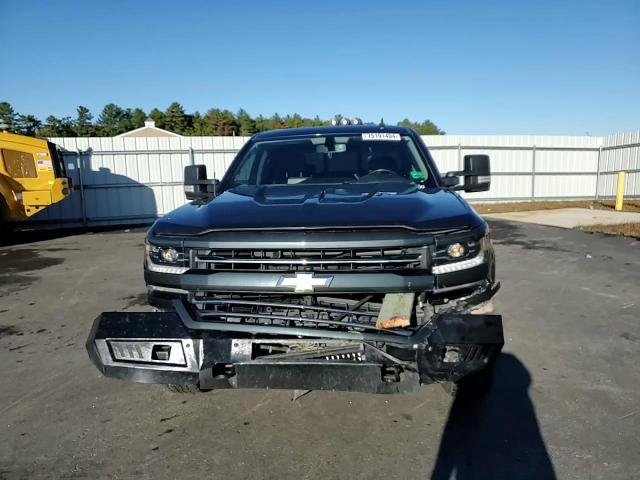 2018 Chevrolet Silverado - Image 11