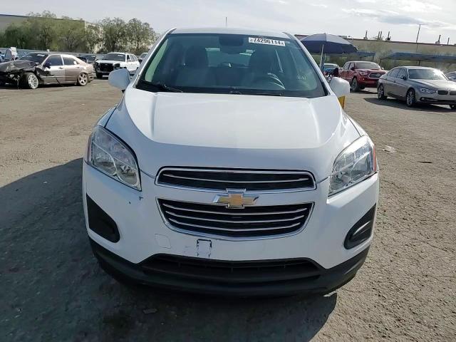 2016 Chevrolet Trax Ls VIN: 3GNCJKSB2GL271215 Lot: 74296114