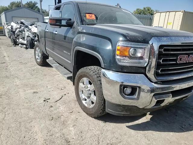 2017 GMC Sierra - Image 11