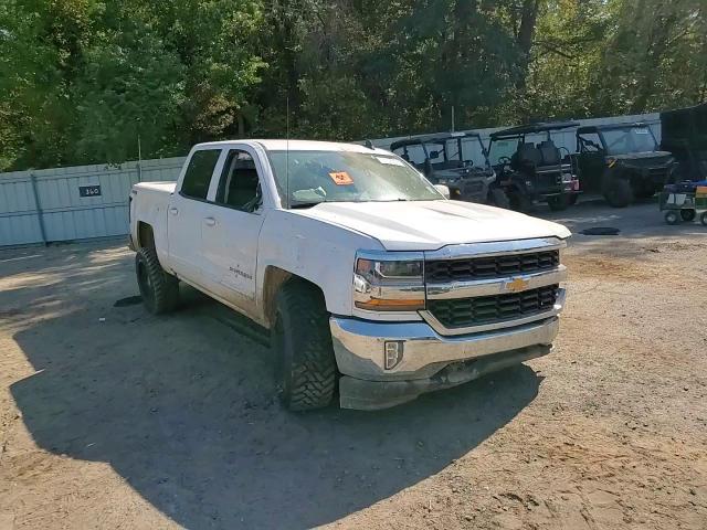 2018 Chevrolet Silverado - Image 11