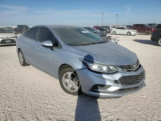 2017 Chevrolet Cruze - Image 11